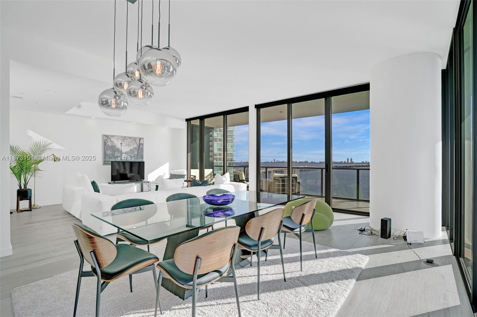 480 Northeast 31st Street, Unit 1401 Miami, FL 33137 - Photo 9 of 78