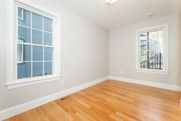 $4,900 | 20 Sheridan Avenue, Unit 20, Medford, MA 02155