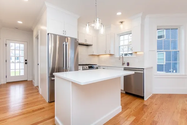 $4,900 | 20 Sheridan Avenue, Unit 20, Medford, MA 02155