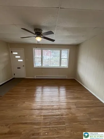 $1,300 | 162 Coal Street, Nesquehoning, PA 18240