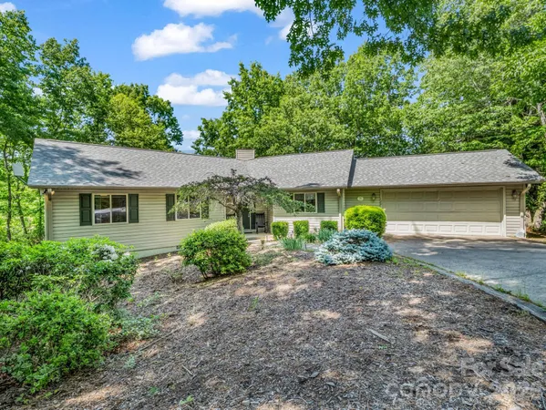 $469,000 | 120 Lakewood Drive, Lake Lure, NC 28746