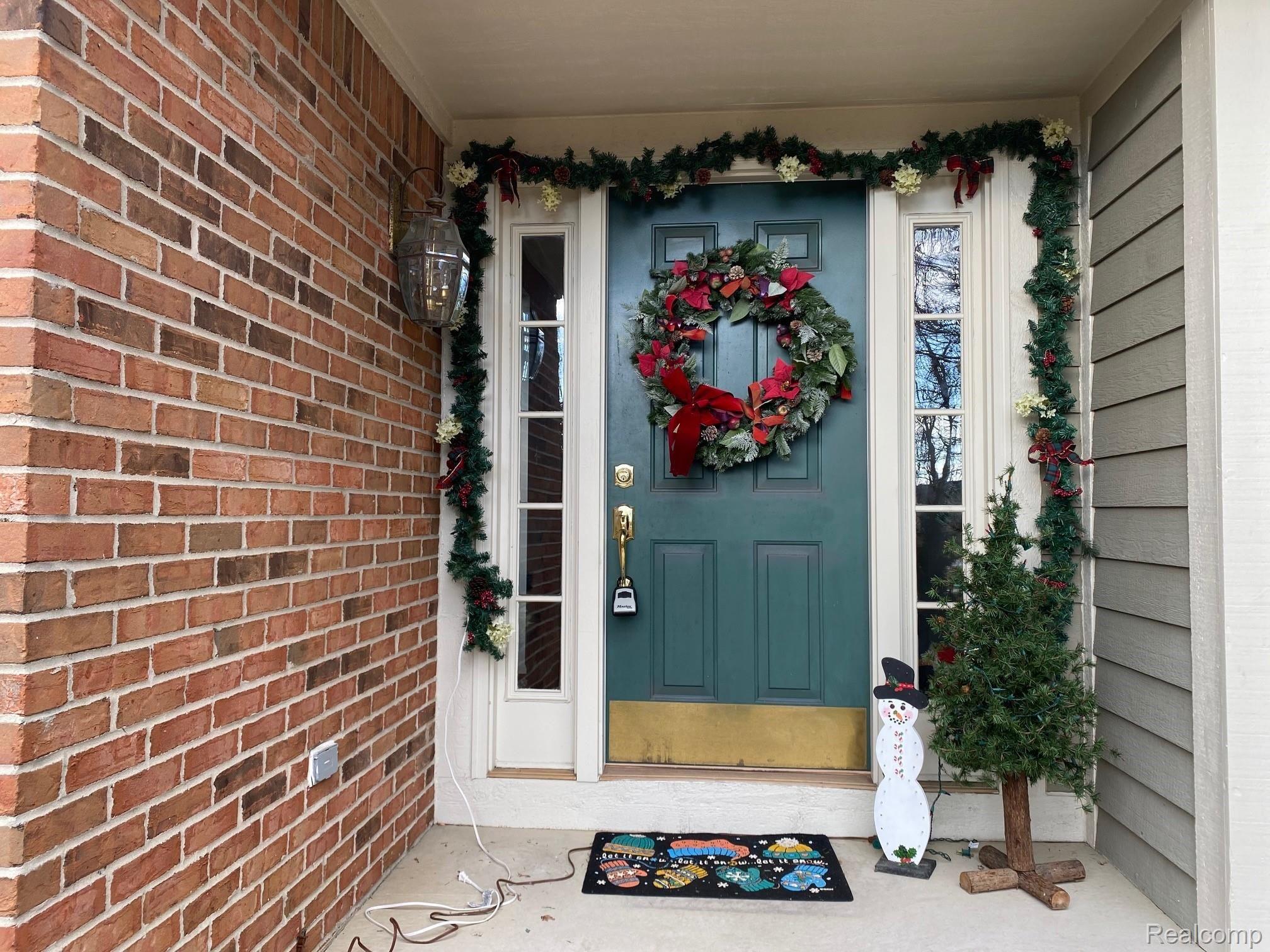 44272 Palmer Road Canton, MI 48188 - Photo 6 of 49 Please come in ...the welcome mat is out....