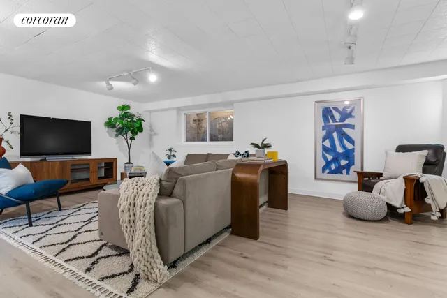 $2,750,000 | 16 Upshaw Road | Forest Hills