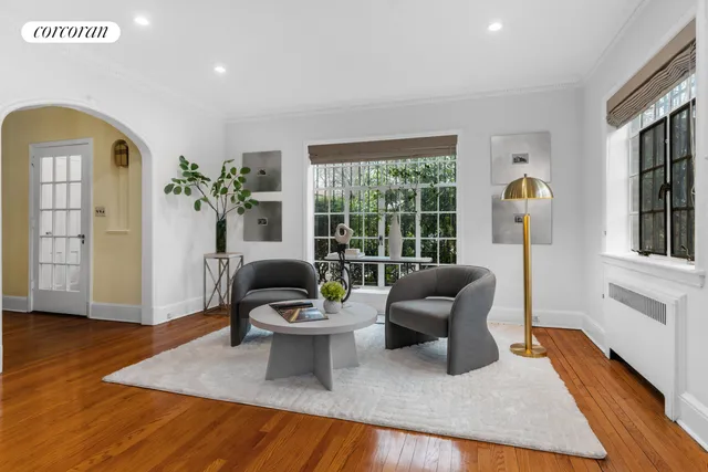 $2,750,000 | 16 Upshaw Road | Forest Hills