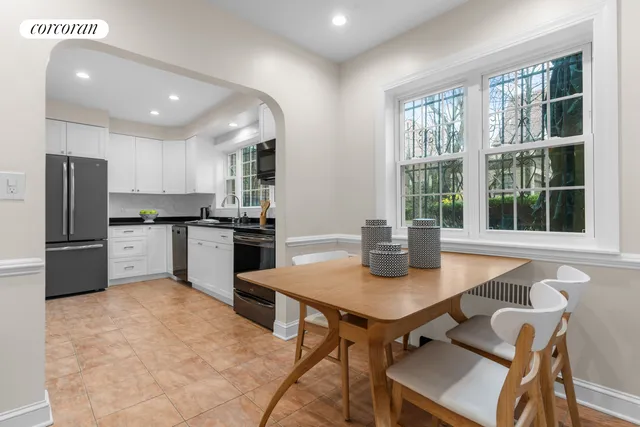 $2,750,000 | 16 Upshaw Road | Forest Hills