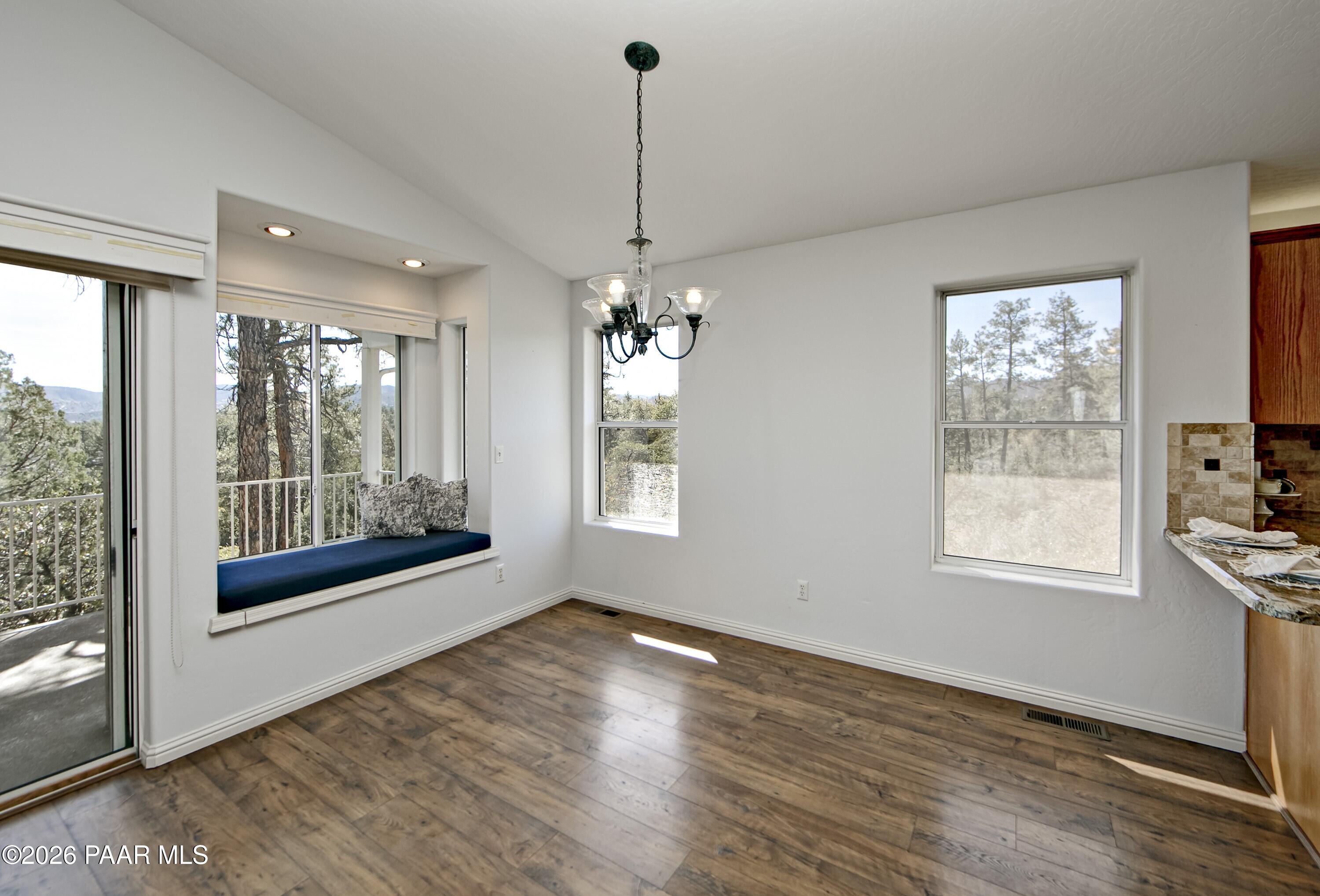 1533 Buttermilk Road Prescott, AZ 86305 - Photo 13 of 36 013_Eating Area