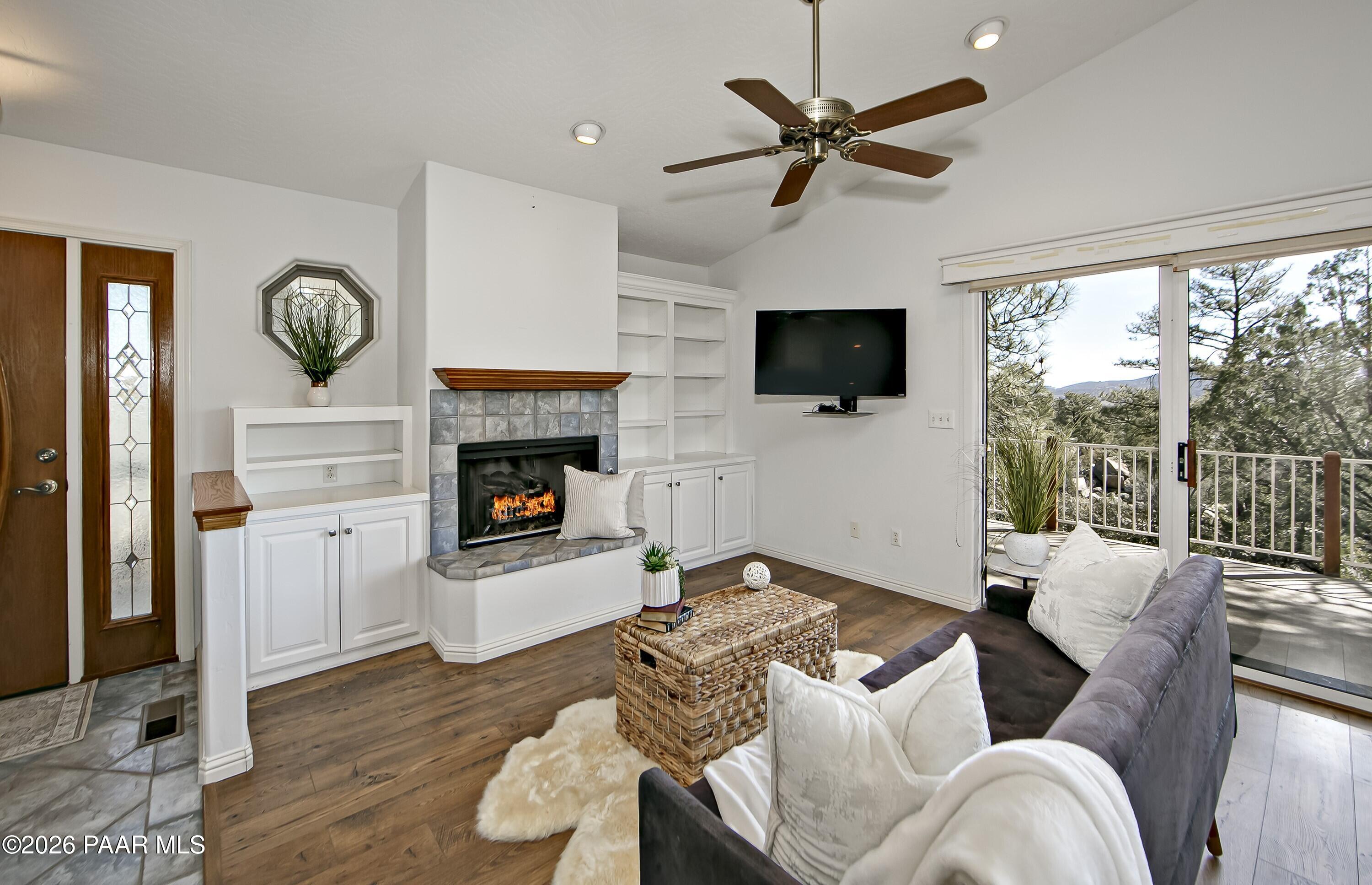 1533 Buttermilk Road Prescott, AZ 86305 - Photo 2 of 36 002_Great Room up with Gas Firplace