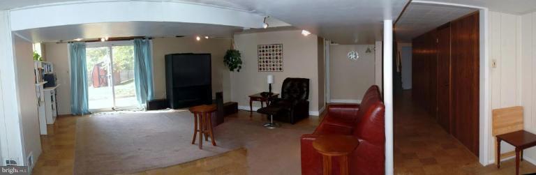 903 Painted Post Road Pikesville, MD 21208 - Photo 8 of 18 Family Room