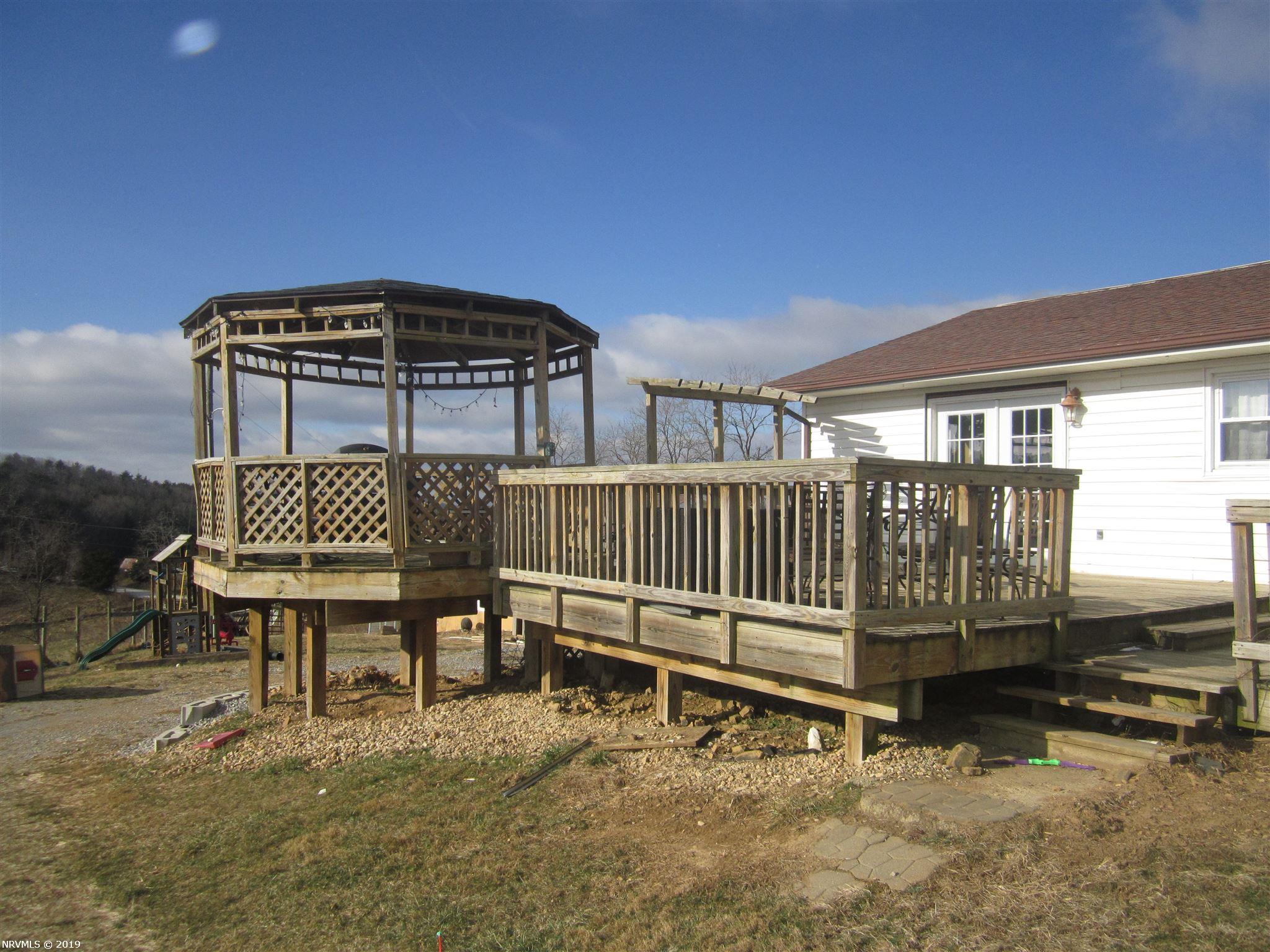 1169 Lick Ridge Road Northeast Check, VA 24072 - Photo 7 of 35 Gallery Image 7