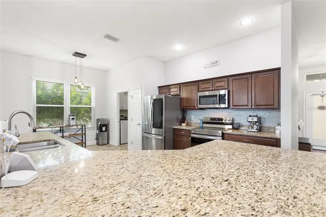 $564,900 | 5104 52nd Avenue West, Bradenton, FL 34210