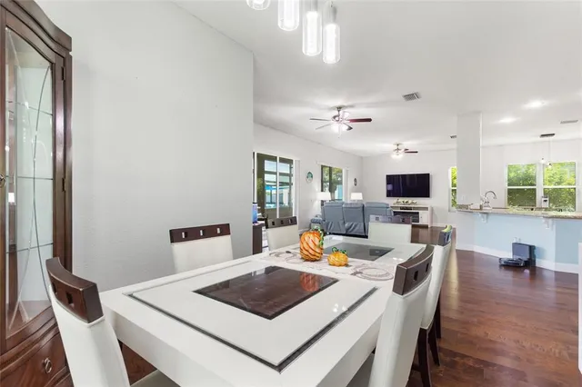 $564,900 | 5104 52nd Avenue West, Bradenton, FL 34210