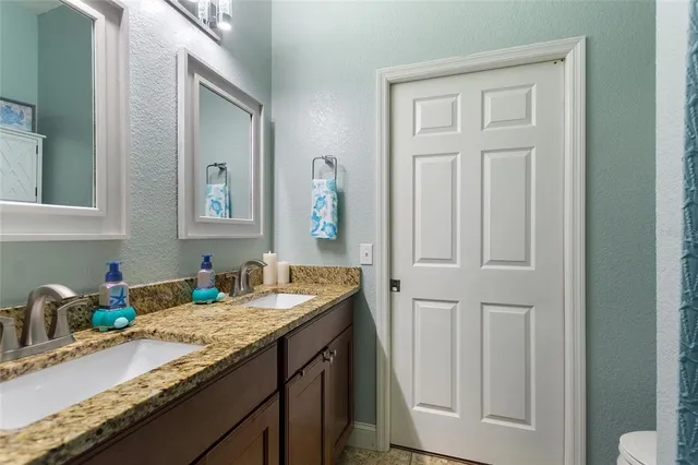 $564,900 | 5104 52nd Avenue West, Bradenton, FL 34210