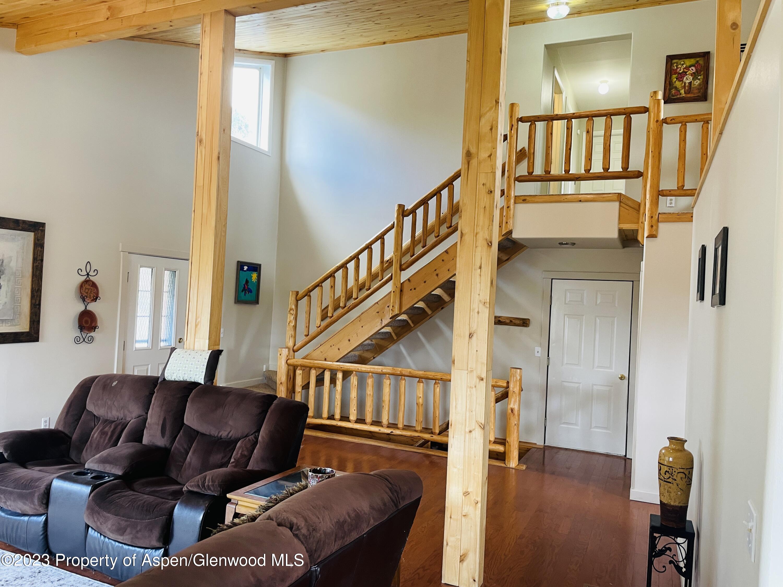 1450 Mountain View Road Meeker, CO 81641 - Photo 7 of 43 Family room
