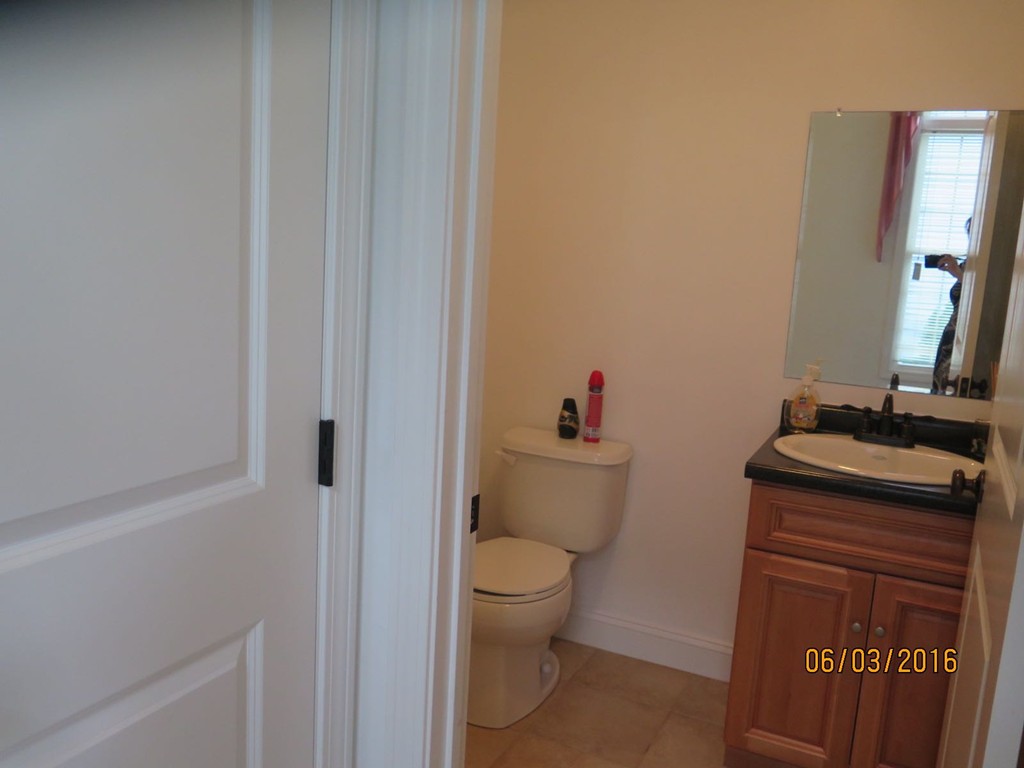 18 Hazel Street Worcester, MA 01604 - Photo 8 of 29 Gallery Image 8