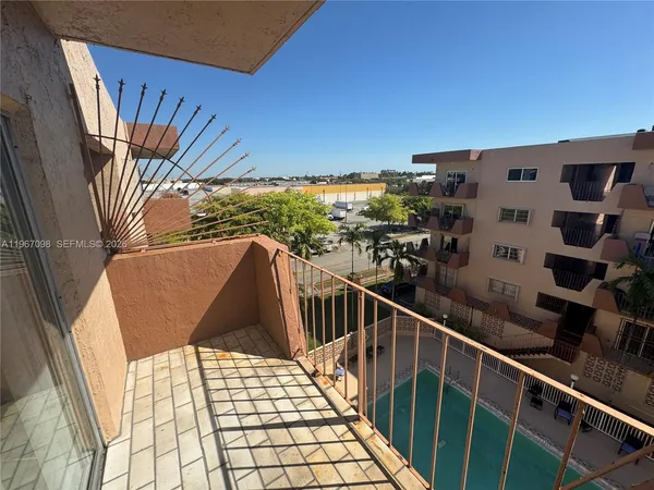 $2,150 | 1630 West 46th Street, Unit 514B, Hialeah, FL 33012