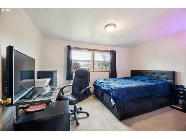 $375,000 | 2202 Southeast 178th Place, Portland, OR 97233