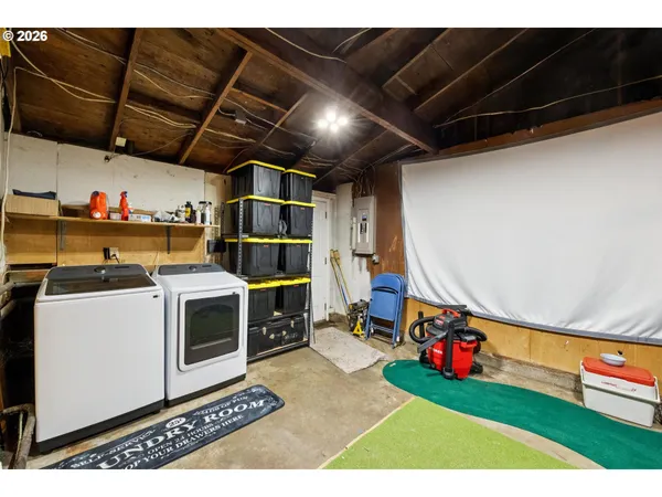 $375,000 | 2202 Southeast 178th Place, Portland, OR 97233