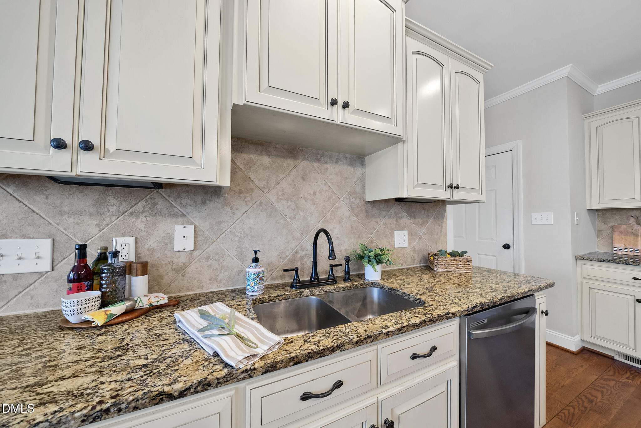 6408 Cayuse Lane Raleigh, NC 27603 - Photo 20 of 65 020