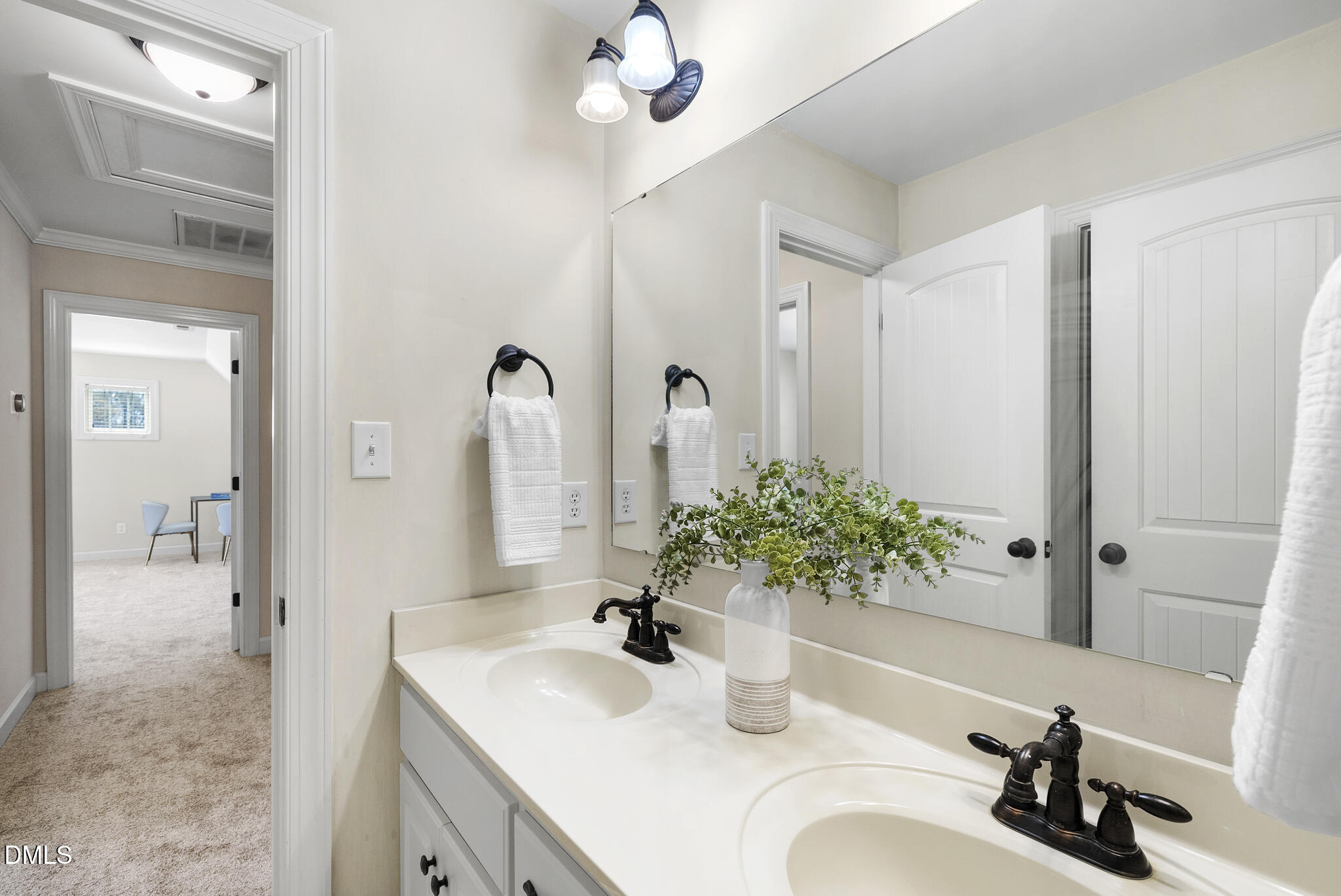 6408 Cayuse Lane Raleigh, NC 27603 - Photo 34 of 65 034