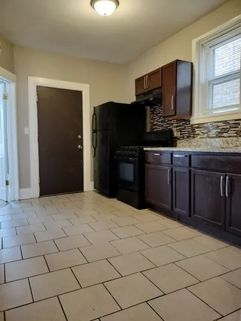 $1,500 | 7729 South Essex Avenue, Unit 2, Chicago, IL 60649