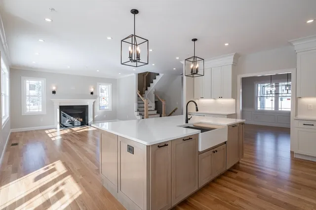 $1,299,999 | 6 Newbury Road, Pelham, NH 03076