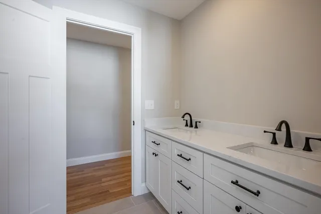 $1,299,999 | 6 Newbury Road, Pelham, NH 03076