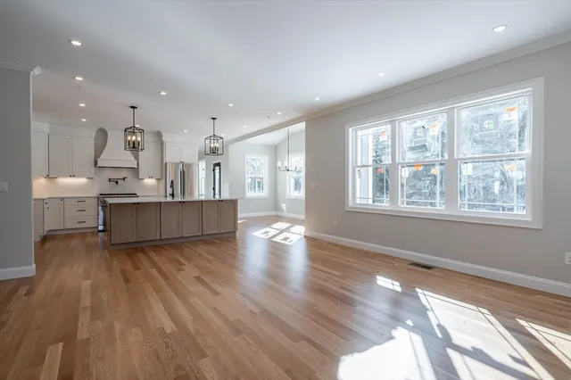 $1,299,999 | 6 Newbury Road, Pelham, NH 03076