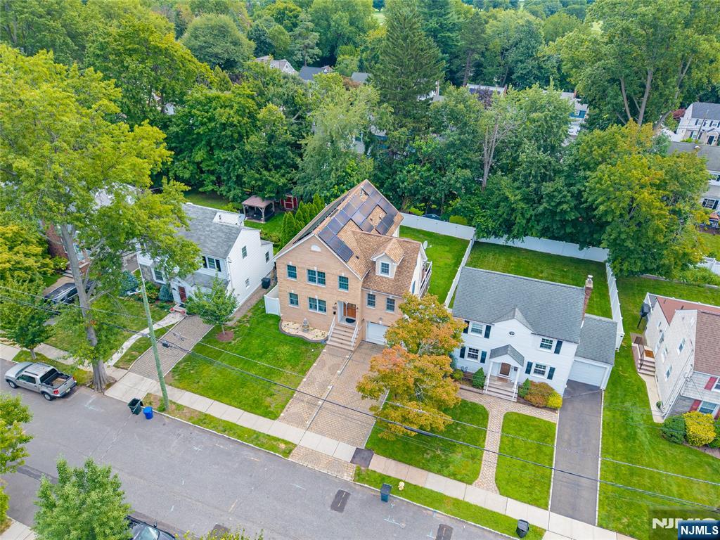 207 Stonehouse Road Glen Ridge, NJ 07028 - Photo 39 of 50 Gallery Image 39