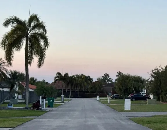 $5,000 | 18601 Southwest 128th Avenue, Miami, FL 33177