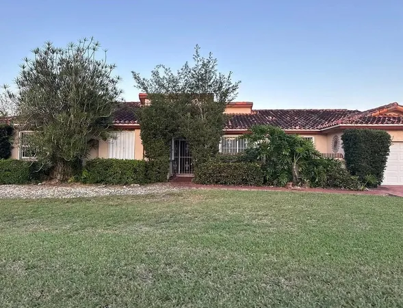 $5,000 | 18601 Southwest 128th Avenue, Miami, FL 33177