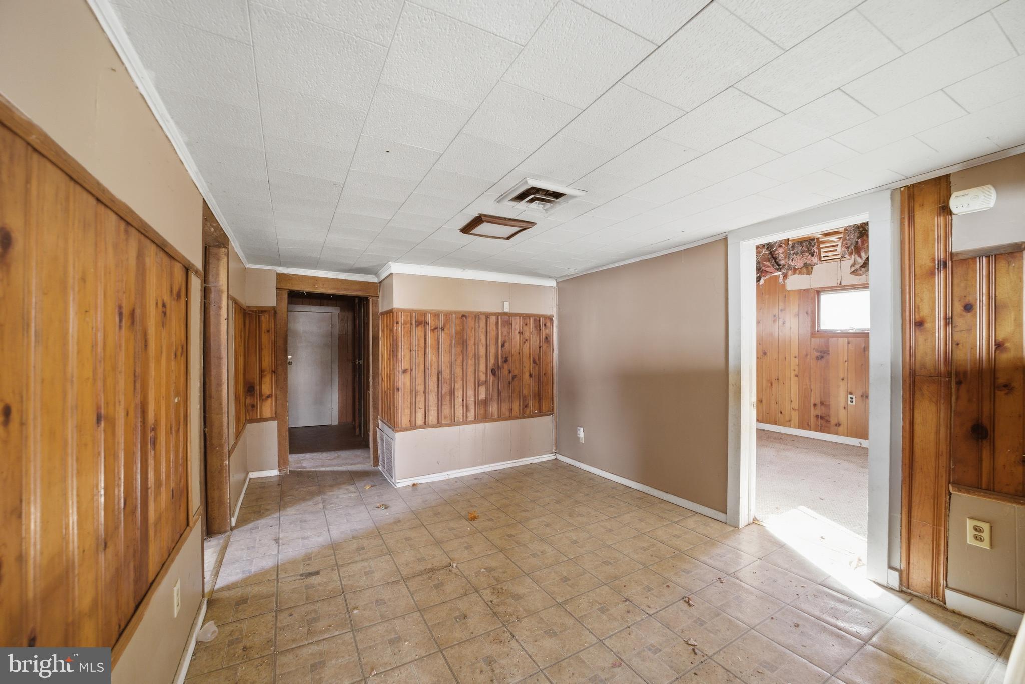 24 Elm Street Salem, NJ 08079 - Photo 15 of 28