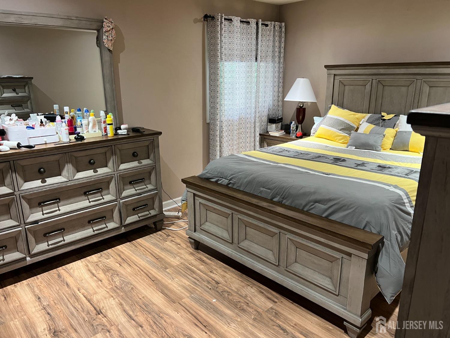 41 Stockton Road Kendall Park, NJ 08824 - Photo 17 of 21 Gallery Image 17