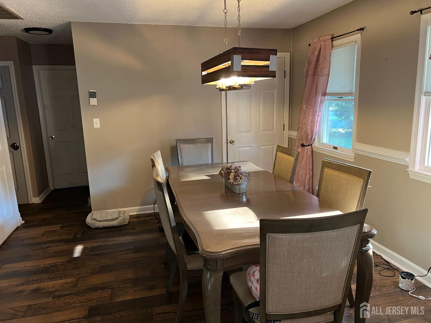 41 Stockton Road Kendall Park, NJ 08824 - Photo 8 of 21 Gallery Image 8