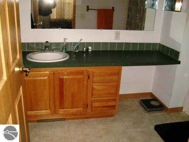 11023 Wheeler Road Southwest Fife Lake, MI 49633 - Photo 15 of 25 1725961-14.JPG