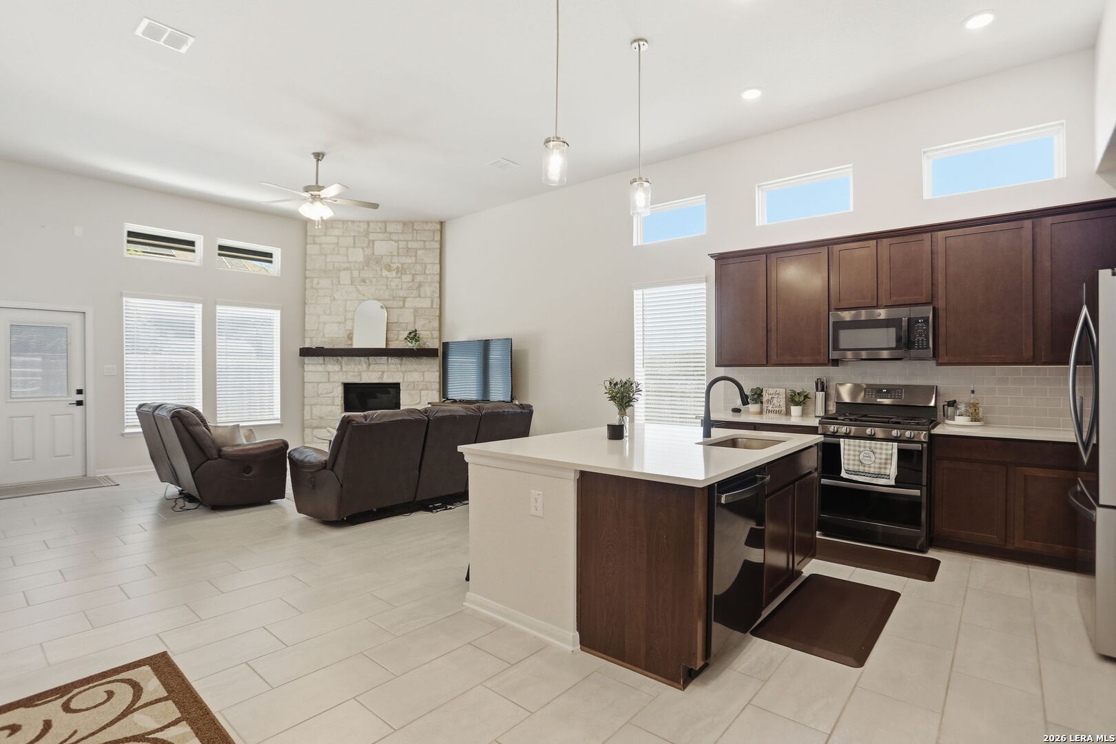 1615 Lawnside Road San Antonio, TX 78245 - Photo 11 of 30