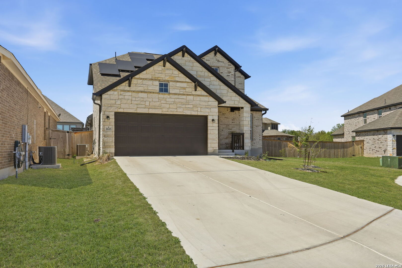 1615 Lawnside Road San Antonio, TX 78245 - Photo 3 of 30