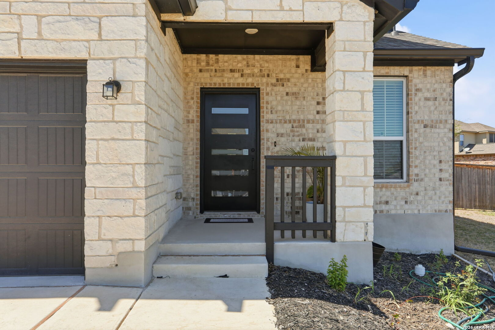 1615 Lawnside Road San Antonio, TX 78245 - Photo 4 of 30