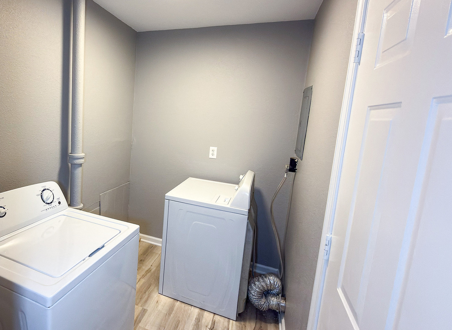 1703 Hedge Road Champaign, IL 61821 - Photo 15 of 17 a utility room with dryer and washer