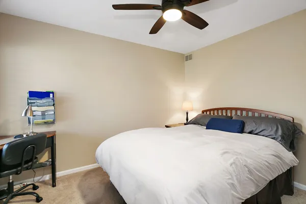 $370,000 | 993 Longmeadow Court, Unit 1028, Lake Barrington, IL 60010