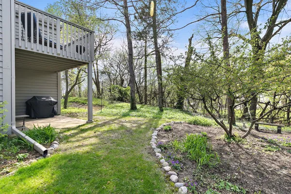 $370,000 | 993 Longmeadow Court, Unit 1028, Lake Barrington, IL 60010