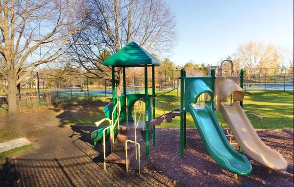 $370,000 | 993 Longmeadow Court, Unit 1028, Lake Barrington, IL 60010