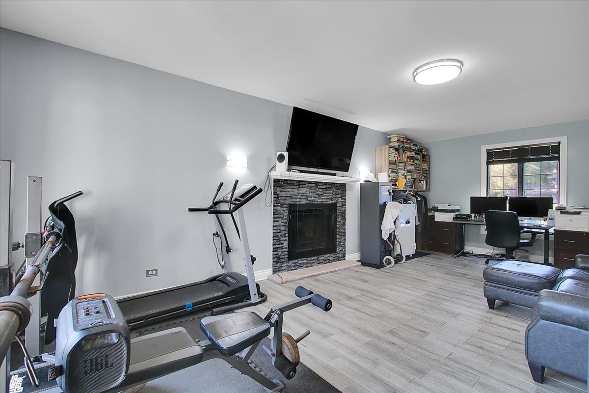 3033 East Hickory Lane Crete, IL 60417 - Photo 6 of 39