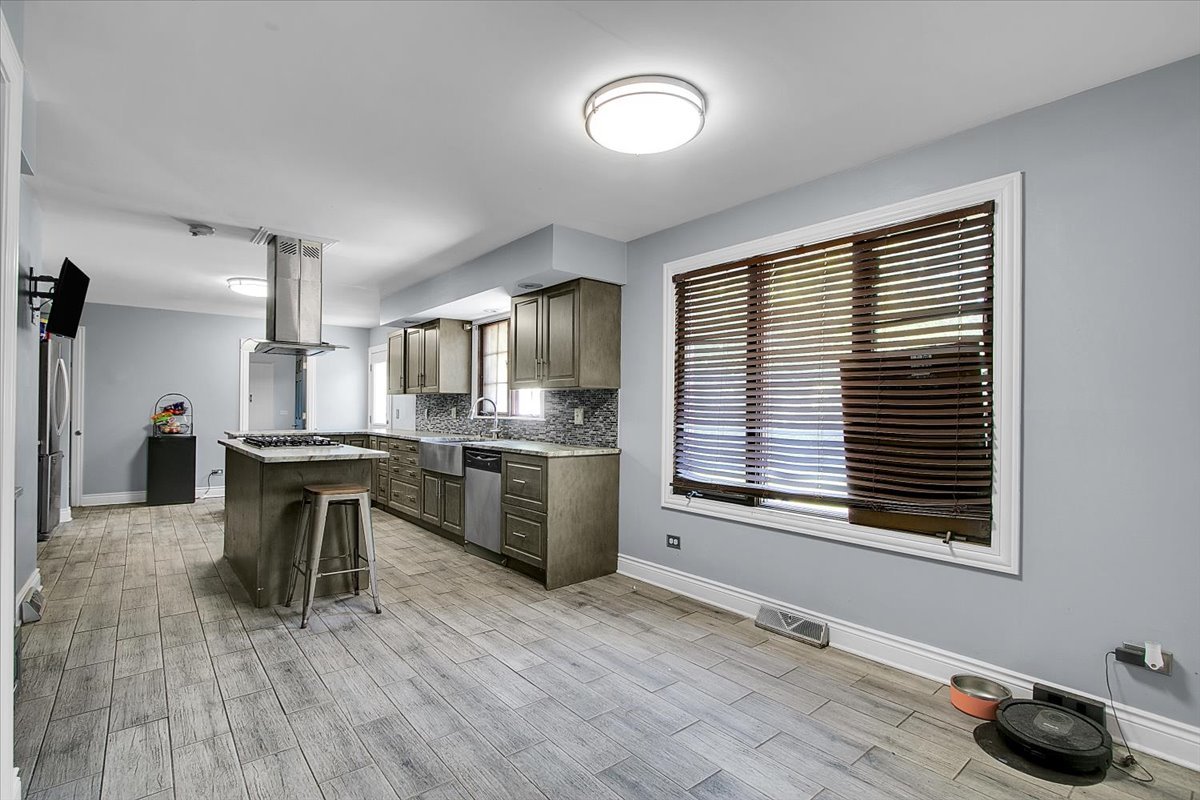 3033 East Hickory Lane Crete, IL 60417 - Photo 10 of 39