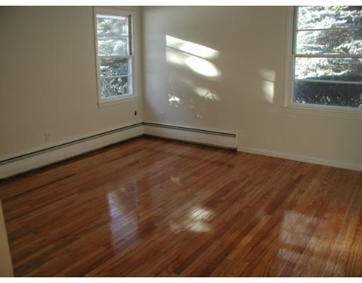 510 Chadwick Road Haverhill, MA 01835 - Photo 2 of 8 Gallery Image 2