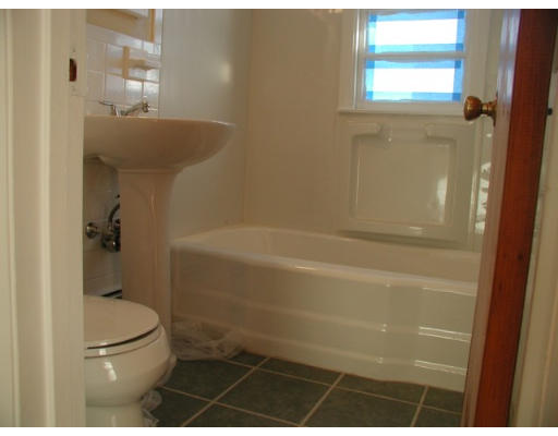 510 Chadwick Road Haverhill, MA 01835 - Photo 3 of 8 Gallery Image 3