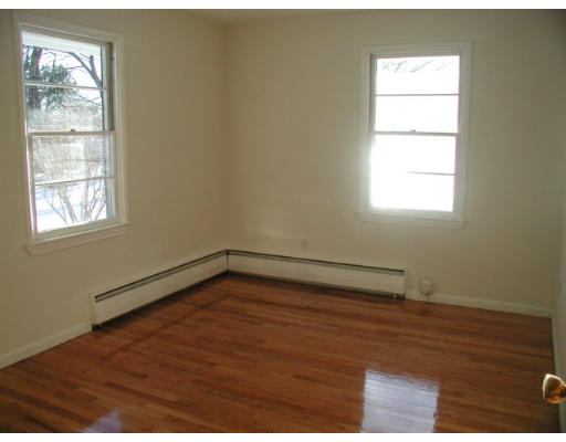 510 Chadwick Road Haverhill, MA 01835 - Photo 7 of 8 Gallery Image 7