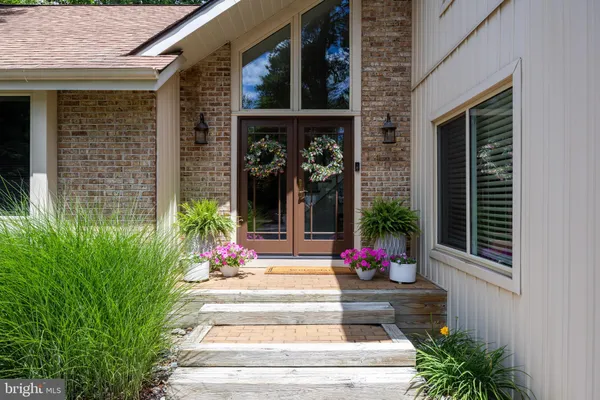 $525,000 | 14 Canterbury Court, Marlton, NJ 08053