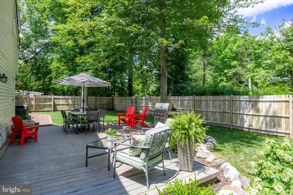 $525,000 | 14 Canterbury Court, Marlton, NJ 08053