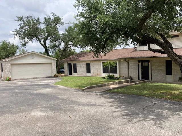 $3,600 | 7605 Towana Circle, Austin, TX 78736