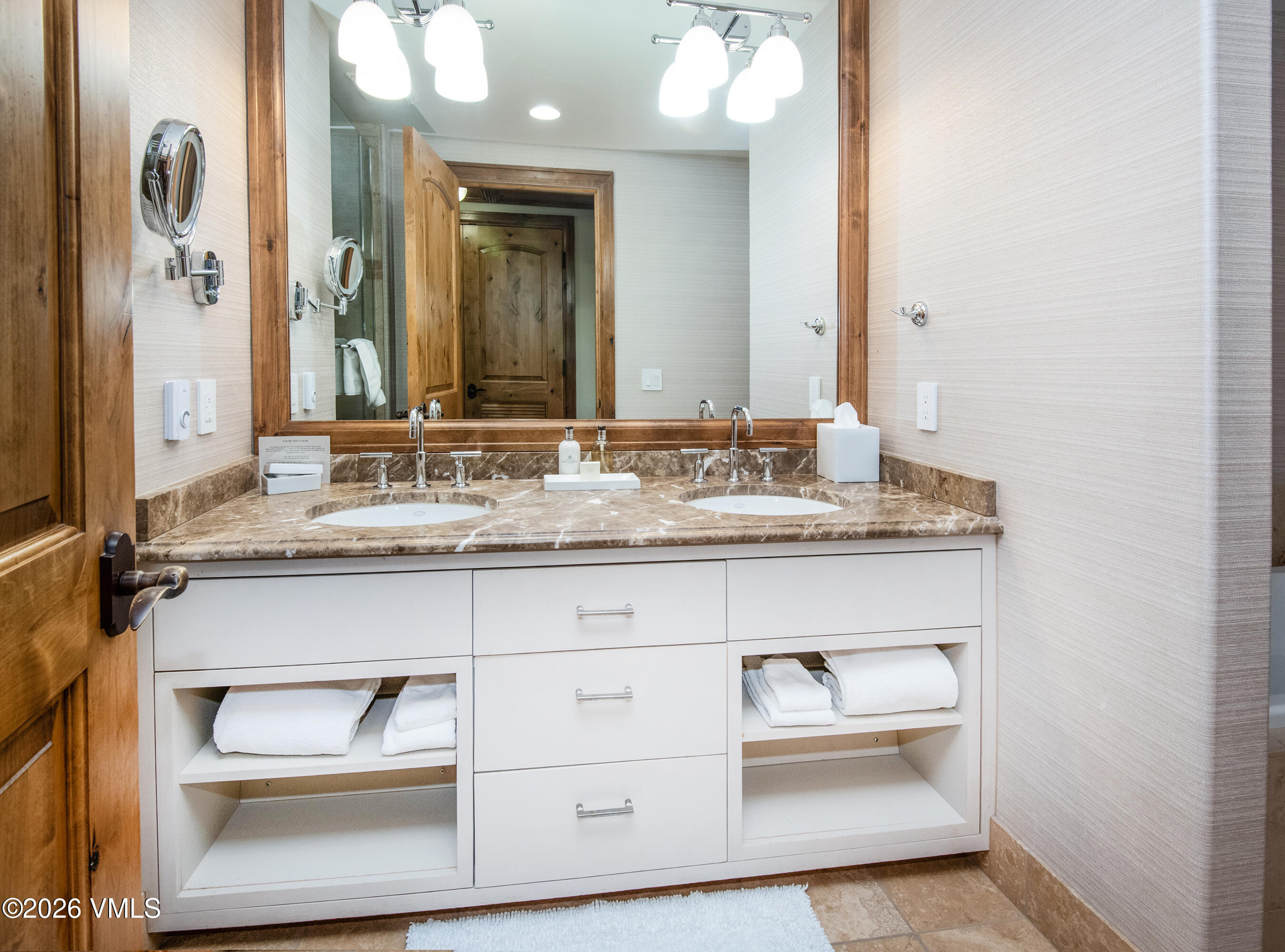 16 Vail Road, Unit 406 Vail, CO 81657 - Photo 20 of 35 16-Vail-Rd-406-MLS_22